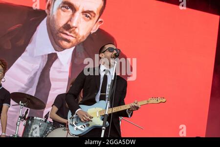 Portsmouth, Regno Unito. 29 agosto 2021. Miles Kane al Victorious Festival 2021, Portsmouth, Hampshire, Regno Unito. 29 ago 2021. Credit: Charlie Raven/Alamy Live News Foto Stock