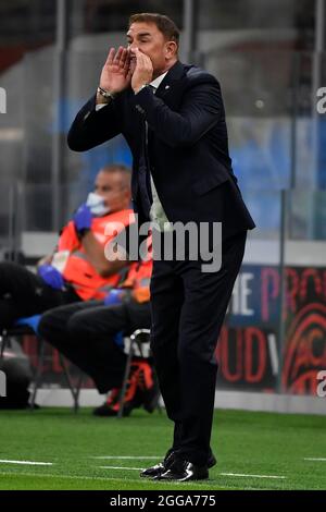 Milano, Italia. 29 agosto 2021. Leonardo Semplici di Cagliari Calcio reagisce durante la Serie A 2021/2022 partite di calcio tra AC Milan e Cagliari Calcio allo stadio Giuseppe Meazza di Milano (Italia), 29 agosto 2021. Foto Andrea Staccioli/Insidefoto Credit: Ininsidefoto srl/Alamy Live News Foto Stock