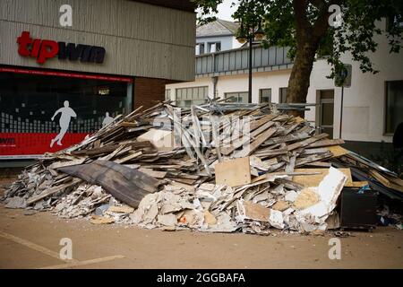 La città di Euskirchen Schleiden dopo il disastro alluvionale nell'Eifel. Foto Stock