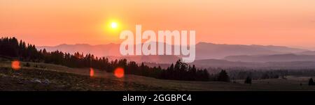 Tramonto sulle Cascades, Crater Lake National Park, Oregon, Stati Uniti Foto Stock