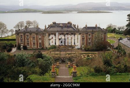 Bantry House costruita nel 18th ° secolo con i suoi parchi e giardini è una popolare attrazione turistica sulla baia di Bantry a West Cork. Foto Stock