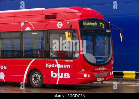 Il lancio dei nuovi autobus a idrogeno a zero emissioni inquinanti per Londra. Gli autobus progettati appositamente per il trasporto di Londra utilizzando tecnologie all'avanguardia Foto Stock