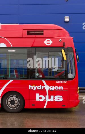 Il lancio dei nuovi autobus a idrogeno a zero emissioni inquinanti per Londra. Gli autobus progettati appositamente per il trasporto di Londra utilizzando tecnologie all'avanguardia Foto Stock