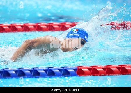 (210831) -- TOKYO, 31 agosto 2021 (Xinhua) -- Alberto Amodeo d'Italia compete durante l'evento maschile di nuoto freestyle S8 da 400 m al Tokyo 2020 Paralympic Games di Tokyo, Giappone, 31 agosto 2021. (Xinhua/Xiong Qi) Foto Stock