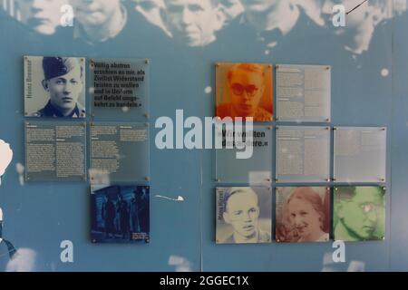 Einstein House, White Rose Memorial, Young People in Ulm dal 1933 al 1945, abbiamo voluto l'altra, mostra permanente nel foyer dell'Educazione per adulti Foto Stock