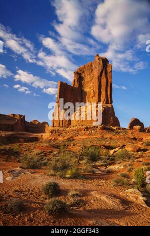 Vista su Red Rock vicino al Courthouse Wash nel parco nazionale di Arches Foto Stock