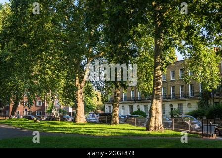 Goldington Crescent Gardens, Camden Town, NW1, Londra, Inghilterra, REGNO UNITO Foto Stock