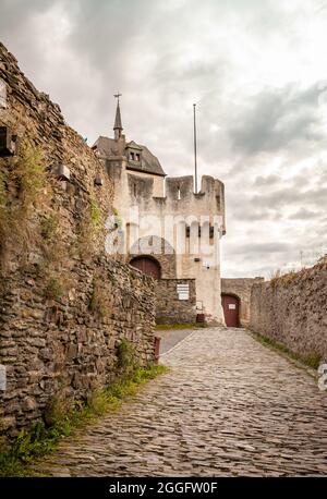 Marksburg il castello in cima alla collina è completamente conservato, non è mai stato distrutto Foto Stock