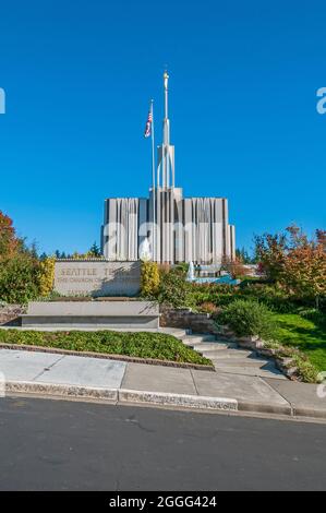 Chiesa di Mormon che mostra i terreni e il paesaggio a Bellevue, Washington. Foto Stock