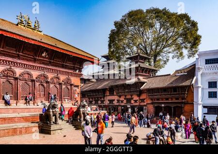 Tempio di Nava Jogini in piazza Maru Tol, Kathmandu, prima del terremoto del 2015 in Nepal Foto Stock