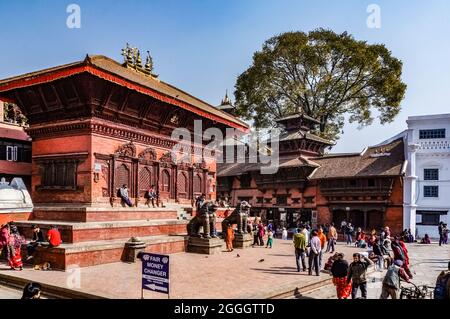 Tempio di Nava Jogini in piazza Maru Tol, Kathmandu, prima del terremoto del 2015 in Nepal Foto Stock