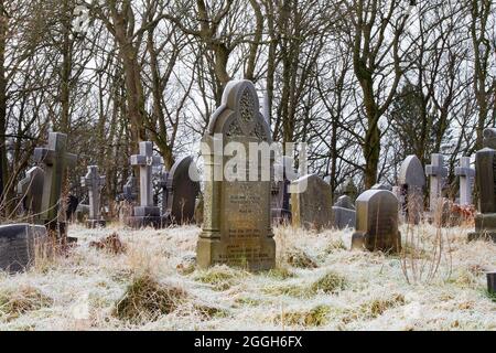 Tombe pietre sul cimitero di Honley Foto Stock