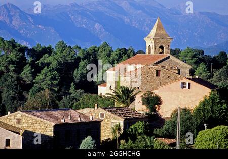 FRANCIA. SUD CORSICA (2A) COTI-CHIAVARI VILLAGGIO Foto Stock