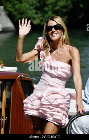 Venezia, Italia. 01 Settembre 2021. 78th Venice Film Festival 2021, giorno 1 - Arrivi all'Hotel Excelsior - Anna dello Russo Credit: Agenzia indipendente per la fotografia/Alamy Live News Foto Stock