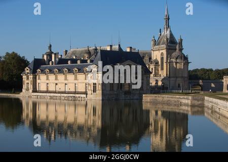 FRANCIA. OISE (60) VALLE DI NONETTE. CASTELLO DI CHANTILLY, SITO CLASSIFICATO DAL 1960. AD ECCEZIONE DEL 'PICCOLO CASTELLO', COSTRUITO NEL XVI SECOLO Foto Stock