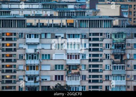 Un paesaggio urbano da Piatra Neamț città della Romania. Foto Stock