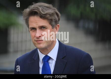 Westminster, Londra, Regno Unito. 01 Settembre 2021. Gavin Williamson, deputato, Segretario di Stato britannico per l'istruzione, esce oggi dalle Camere del Parlamento. Mentre gli studenti di tutta la Gran Bretagna tornano a scuola, la sicurezza covid è ancora un credito continuo: Imagplotter/Alamy Live News Foto Stock