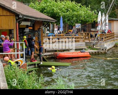 Impianto di sci d'acqua a Dubbelsee, Alfsee, Osnabrücker Land, bassa Sassonia, Germania Foto Stock