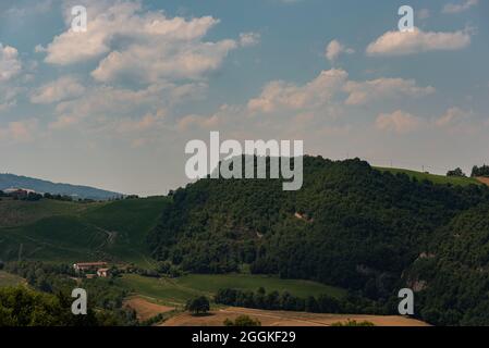 Monti Sibillini, panorama. Sono il quarto massiccio montano più alto dell'Appennino continentale dopo il Gran Sasso, Maiella e Velino-Sirente Foto Stock