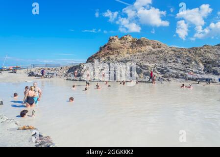 Bagno di fango, Isola di Vulcano, Isole Eolie, Sicilia, Italia Foto Stock