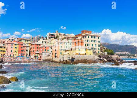 L'antico villaggio di pescatori di Boccadasse, Genova, Liguria, Italia, Foto Stock