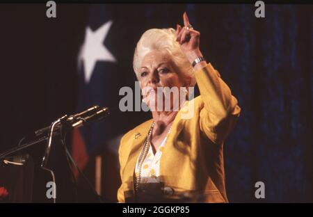 ©1990 retrospettiva di Ann W. Richards, Governatore del Texas dal 1991-1995 come ultimo governatore democratico del Lone Star state. Era parlata, divertente e nota per la sua politica progressista e femminismo. Foto Stock