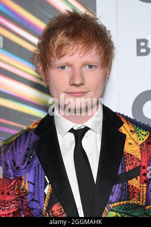 1 settembre 2021, Londra, Regno Unito. Ed Sheeran arriva al GQ Men of the Year Awards 2021, The Tate Modern, Londra. Picture Credit: Doug Peters/EMPICS/Alamy Live News Foto Stock