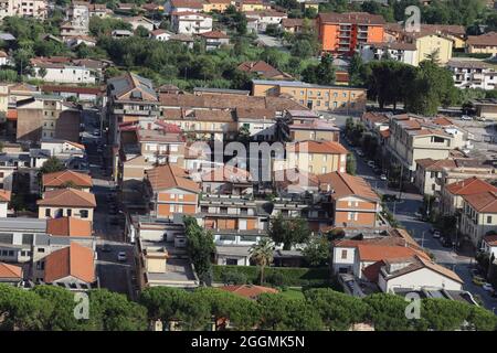 Vista panoramica della città di Sora in provincia di Frosinone Foto Stock