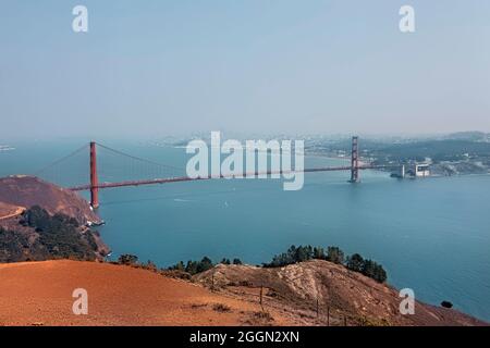 Vista classica del Golden Gate Bridge, San Francisco, California, U.S.A Foto Stock