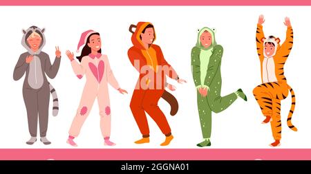 I giovani personaggi divertenti e divertenti di Cartoon si divertono, indossando simpatici pigiami animali da notte, saltando e ballando in sleepwear isolato su bianco. Persone Illustrazione Vettoriale