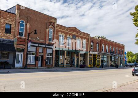 Edifici storici del patrimonio il blocco di Steele Paisley Ontario Canada con i negozi al dettaglio di piccole imprese e Cafe Paisley Ontario Canada Foto Stock