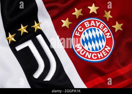 Primo piano di Juventus e Bayenr Munich club crest. Foto Stock