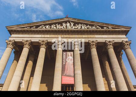 BUDAPEST, UNGHERIA - 03 APRILE 2019: Facciata del Museo d'Arte a Budapest in primavera, Ungheria Europa Foto Stock