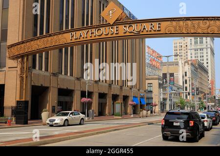 Playhouse Square ad arco su Euclid Avenue in Playhouse Square. Downtown Cleveland.Ohio.USA Foto Stock