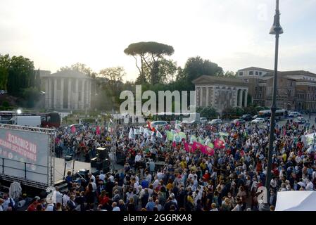 Roma, Italia. 2 settembre 2021. Una panoramica del quadrato Credit: Independent Photo Agency/Alamy Live News Foto Stock