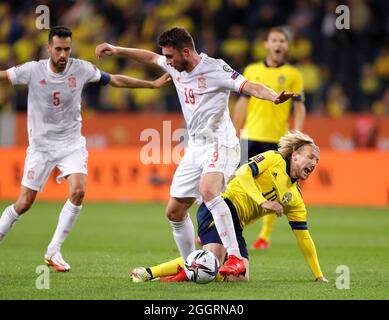 Álvaro Morata in Spagna e Emil Forsberg in Svezia durante la partita di calcio di qualificazione della Coppa del mondo FIFA 2022 tra Svezia e Spagna alla Friends Arena di Stoccolma, Svezia, 2 settembre 2021. Foto: Nils Petter Nilsson / TT / code 62260 Foto Stock
