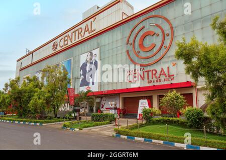 Centro commerciale chiuso con vista esterna dell'area di Kolkata Rajarhat in India Foto Stock