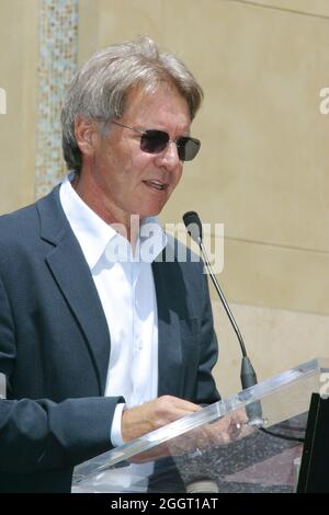 Harrison Ford 05/30/03 cerimonia Harrison Ford Walk of Fame al 6801 Hollywood Blvd, Hollywood Foto di Kazumi Nakamoto/HNW/PictureLux - file Reference # 34202-0099HNWPLX Foto Stock