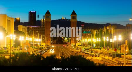 Vista di Placa d'Espanya in tarda notte Foto Stock