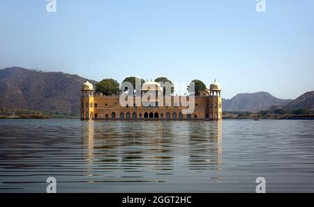 Water Palace - Jal Mahal in Man Sagar Lago. Jaipur, Rajasthan, India. 18 ° secolo. Il palazzo Dzhal-Mahal Foto Stock