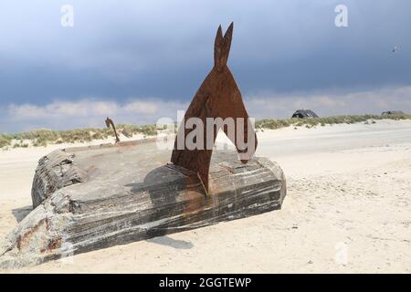 Vecchio bunker della seconda guerra mondiale sulla spiaggia in Danimarca Foto Stock