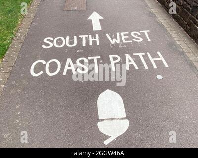 MINEHEAD, Regno Unito - Agosto 2021: Cartello per il sentiero della costa sud-occidentale Foto Stock