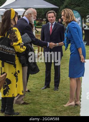 Hampton Court 3 settembre 2021 Prince Michael of Kent, membro della famiglia reale britannica ‘ e’ un cugino paterno della Regina Elisabetta ll , nipote di Re Giorgio V e della Regina Maria in visita ai Concorsi di eleganza di Hampton Court Paul Quezada-Neiman/Alamy Live News Foto Stock