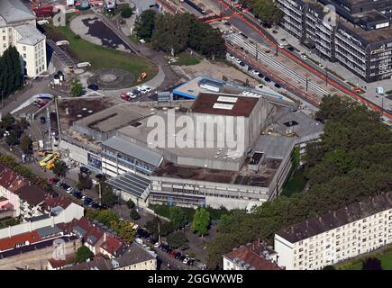 Karlsruhe, Germania. 01 Settembre 2021. Vista aerea (presa da un aereo) Badisches Staatstheater. Credit: Uli Deck/dpa/Alamy Live News Foto Stock