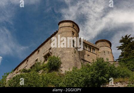 Il Castello di Carpinone fu probabilmente costruito in epoca normanna e dal momento della sua costruzione fino alla fine del XIII secolo il buil Foto Stock