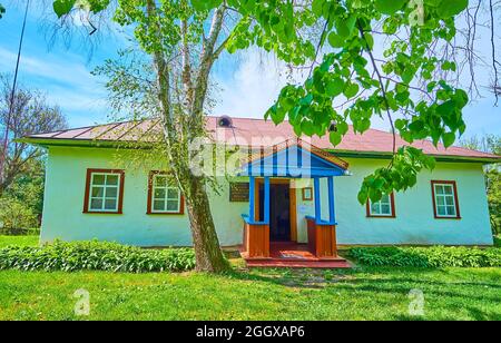 PEREIASLAV, UCRAINA - 22 MAGGIO 2021: La facciata della casa-museo del famoso scrittore Sholem Aleichem, il 22 maggio a Pereiaslav Foto Stock
