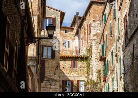 Perugia, Italia. 16 aprile 2019. Perugia, Italia, la città medievale Credit: Independent Photo Agency/Alamy Live News Foto Stock