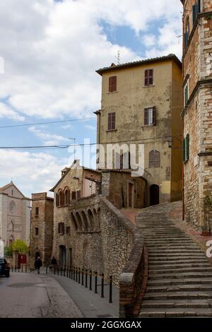 Perugia, Italia. 16 aprile 2019. Perugia, Italia, la città medievale Credit: Independent Photo Agency/Alamy Live News Foto Stock