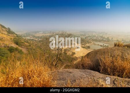 Kathurin è una collina che è un'attrazione turistica statale dell'India di 14.524 abitanti, situata nel distretto di Purulia, nello stato federato del Bengala Occidentale. Vista di Purulia. Foto Stock