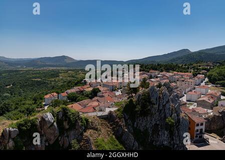 PESCOPENNATARO è un comune italiano di 244 abitanti della provincia di Isernia, in Molise. Fino al 1790 fu parte integrante del giusto d' Foto Stock